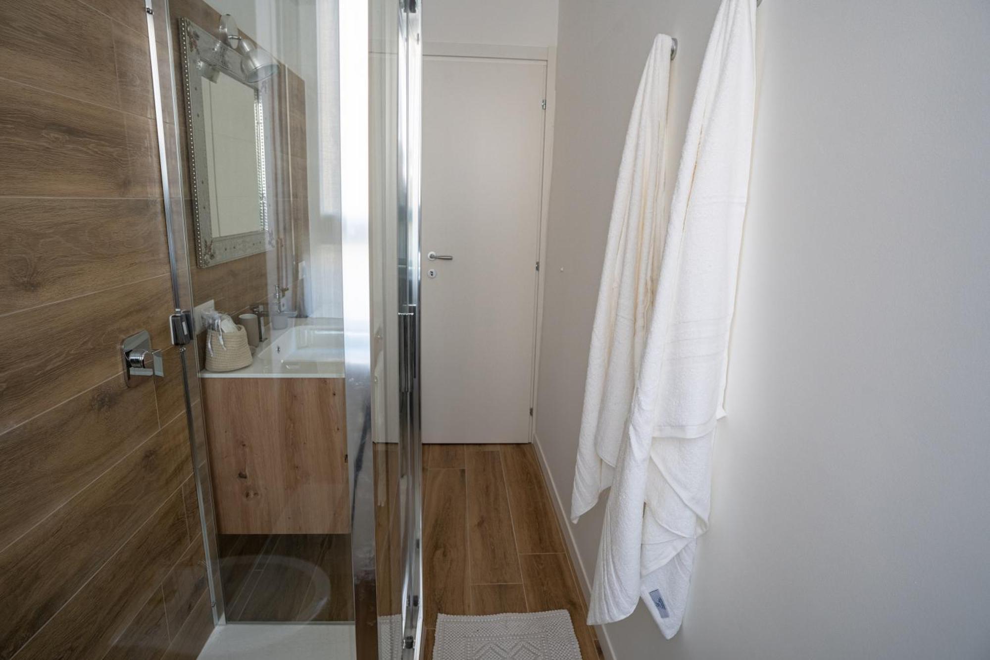 Suite Mont Noir Милано Екстериор снимка
